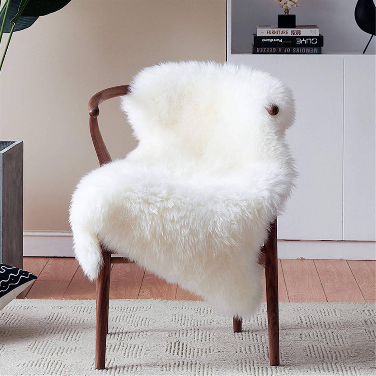 duduta White Faux Sheepskin Throw Rug 2×3 ft, Fluffy Shag Fur Chair Cover Small Bedside Dorm Rug Non Slip Washable