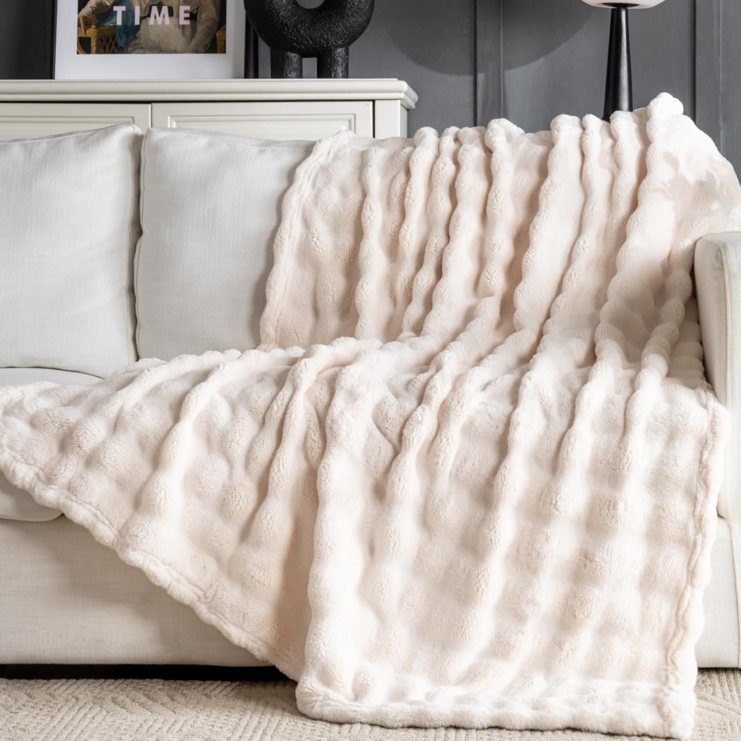 Off White Faux Fur Throw Blanket for Couch, Soft Fluffy Bubble Blanket for Bed Sofa, Thick Warm Plush Fuzzy Rabbit Fur Blanket for Fall and Winter, 50″X 60″