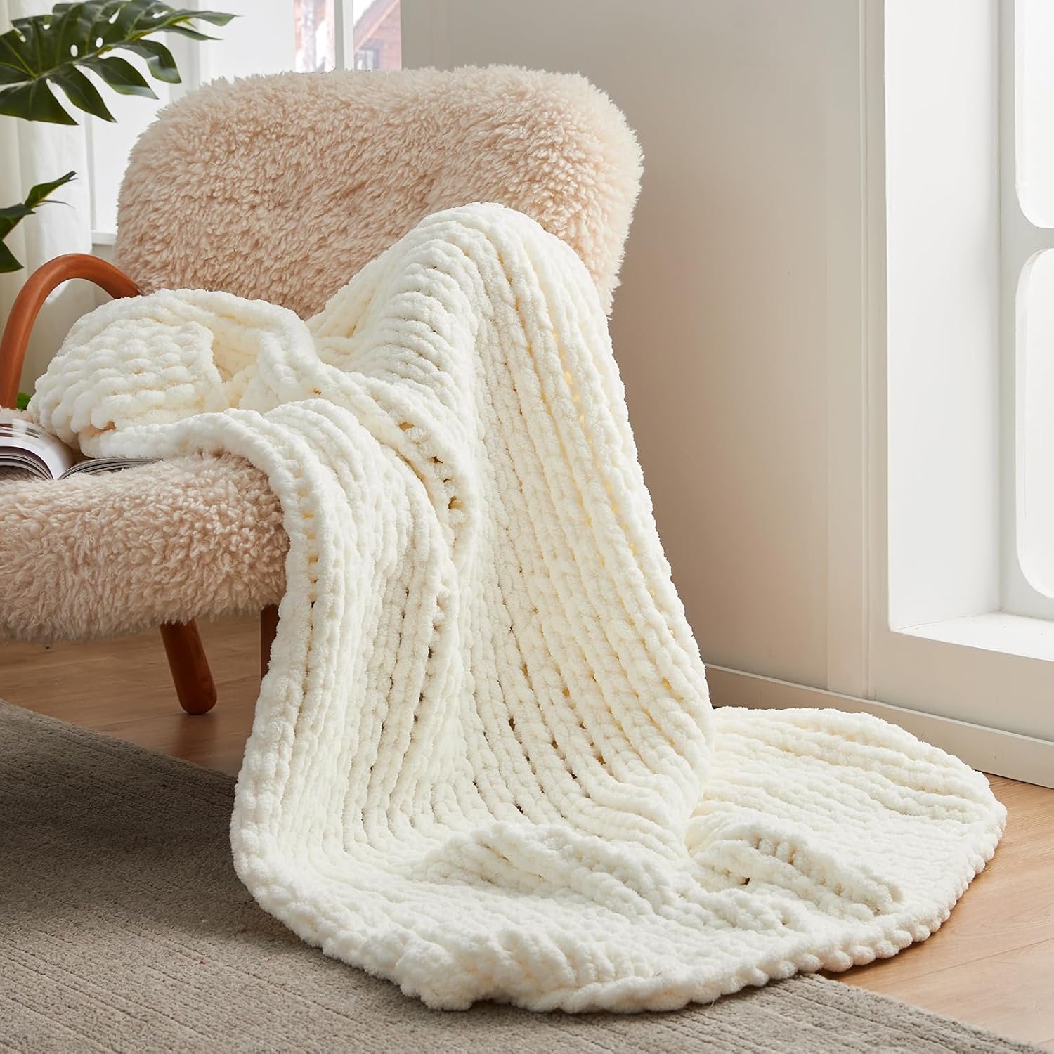 Amélie Home Chunky Knit Throw Blanket for Couch, Soft Chenille Handmade Crochet Throw Rope Knot Blanket for Children, 40″x50″, Ivory