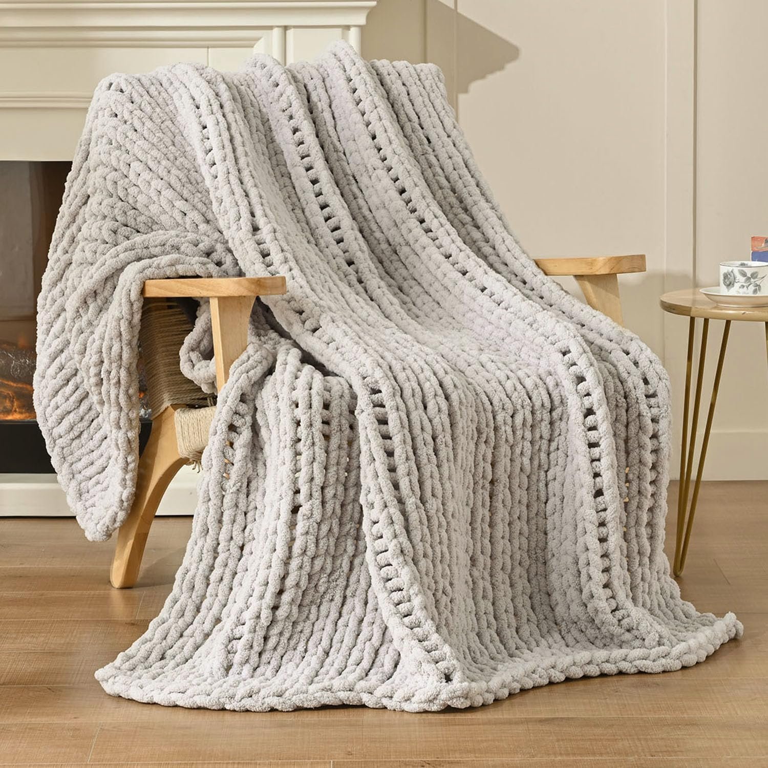 Esterra Chunky Knit Blanket Throw 50″x60″, 100% Hand Knitted Chenille Throw Blanket, Cozy Soft Thick Cable Knit Throw Large Rope Knot Crochet Throw Blanket for Sofa Couch Bed, Light Gray