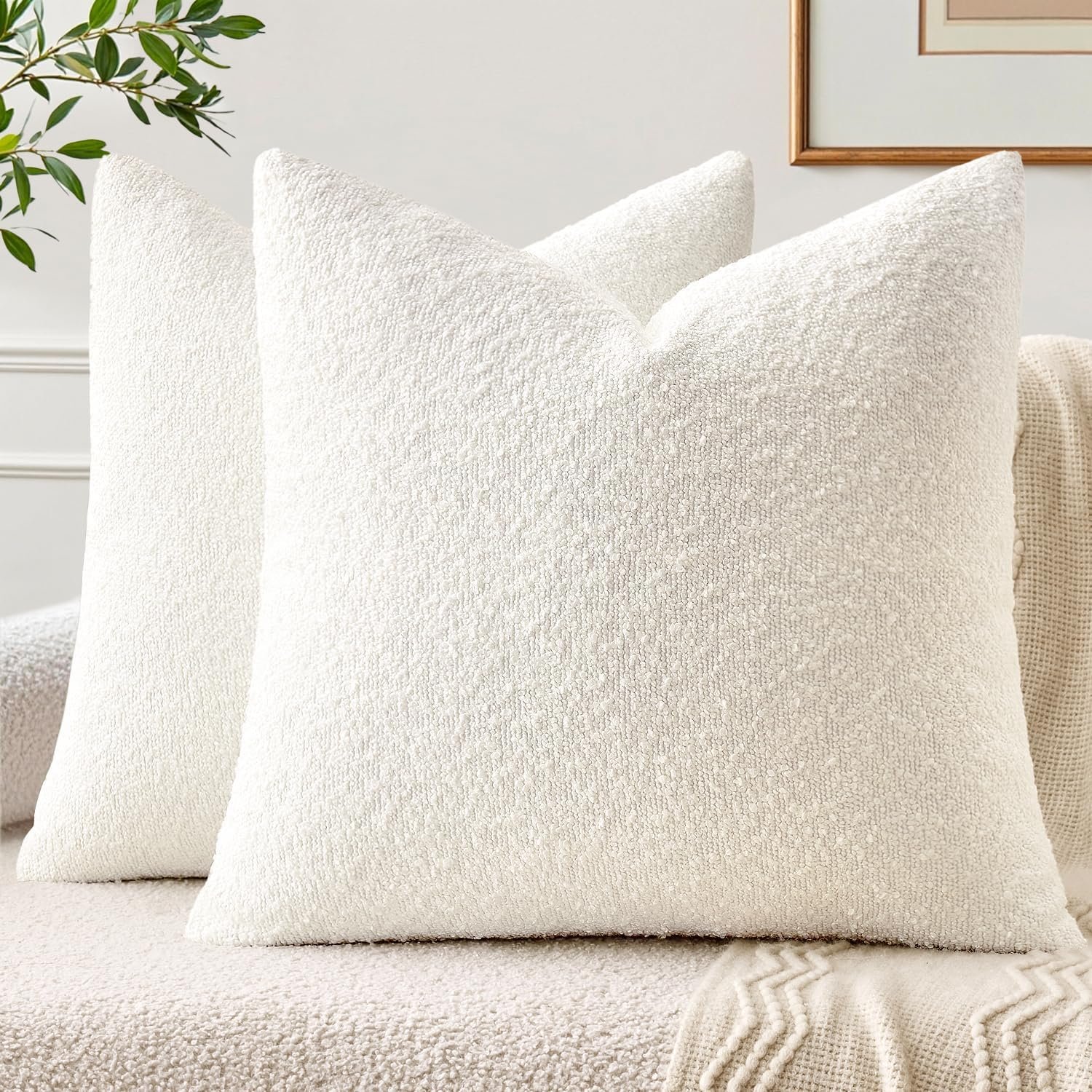 EMEMA Pack of 2, 18 x 18 Inch, Textured Boucle Throw Pillow Covers Cozy Soft Accent Solid Cushion Cases Decorative White Pillowcases for Couch Sofa Chair Bedroom Living Room Home Decor