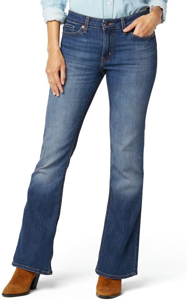 Levi Strauss Signature Gold Women’s True Boot Jean Mid-Rise Stretch Denim (Available in Plus)