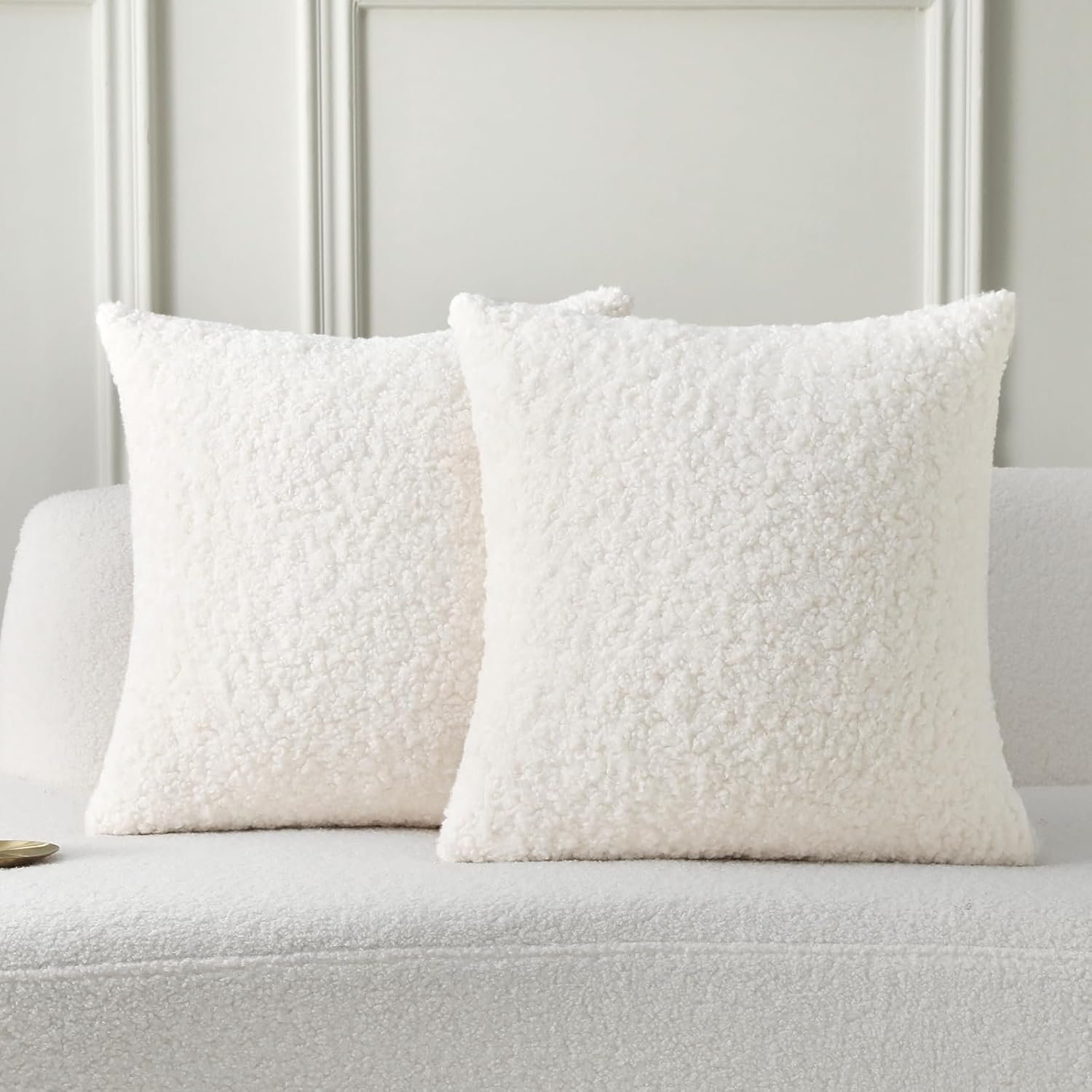 FUTEI Cream White Throw Pillow Covers 18×18 Inch Set of 2,Furry Faux Fur Teddy Boucle Textured Cushion Covers,Soft Fluffy Decorative Pillow Case,Home Decor for Couch Bed Living Room Office Car