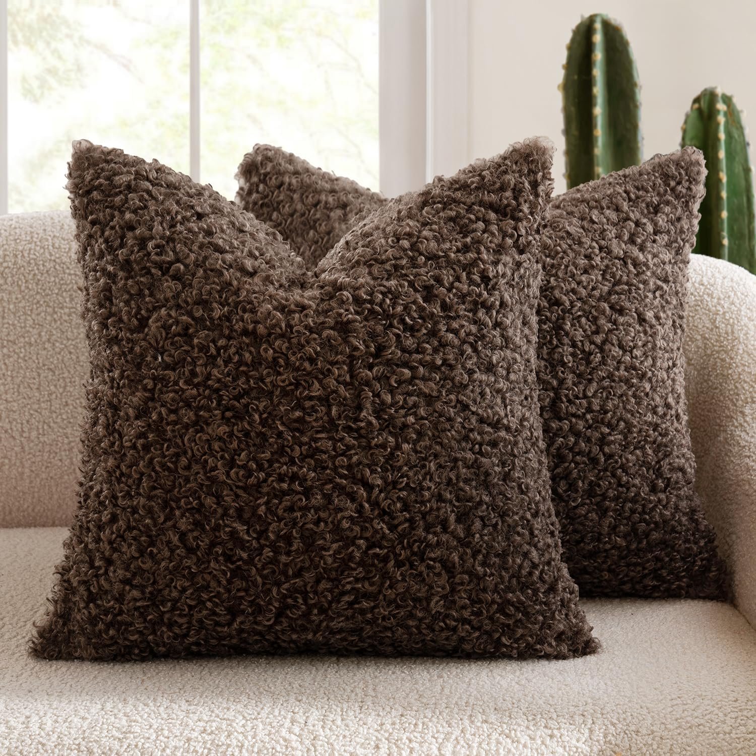 MIULEE Pack of 2 Faux Fur Chocolate Throw Pillow Covers 18×18 Inch Boucle Decorative Sherpa Pillow Covers Fuzzy Accent Soft Sheepskin Fleece for Boho Home Decor Sofa Living Room Couch Bed